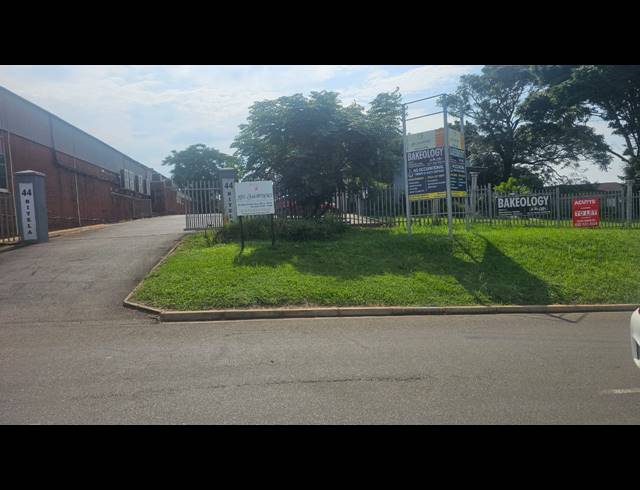 2,050M² OFFICE TO LET IN EMPANGENI CENTRAL